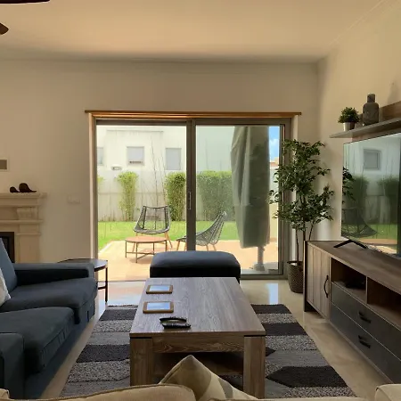 Holidays In Paradise In House With Garden, Estoril Casa de Férias