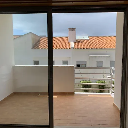 Casa de Férias Holidays In Paradise In House With Garden, Estoril São Pedro do Estoril