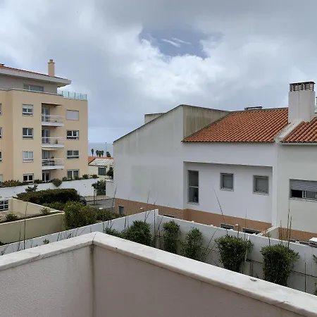 Casa de Férias Holidays In Paradise In House With Garden, Estoril
